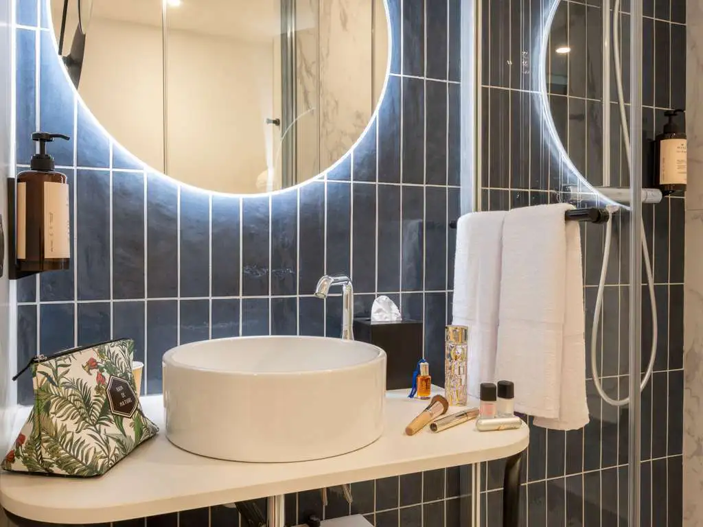 sdb-chambre-standard Salle de bain chambre standard
